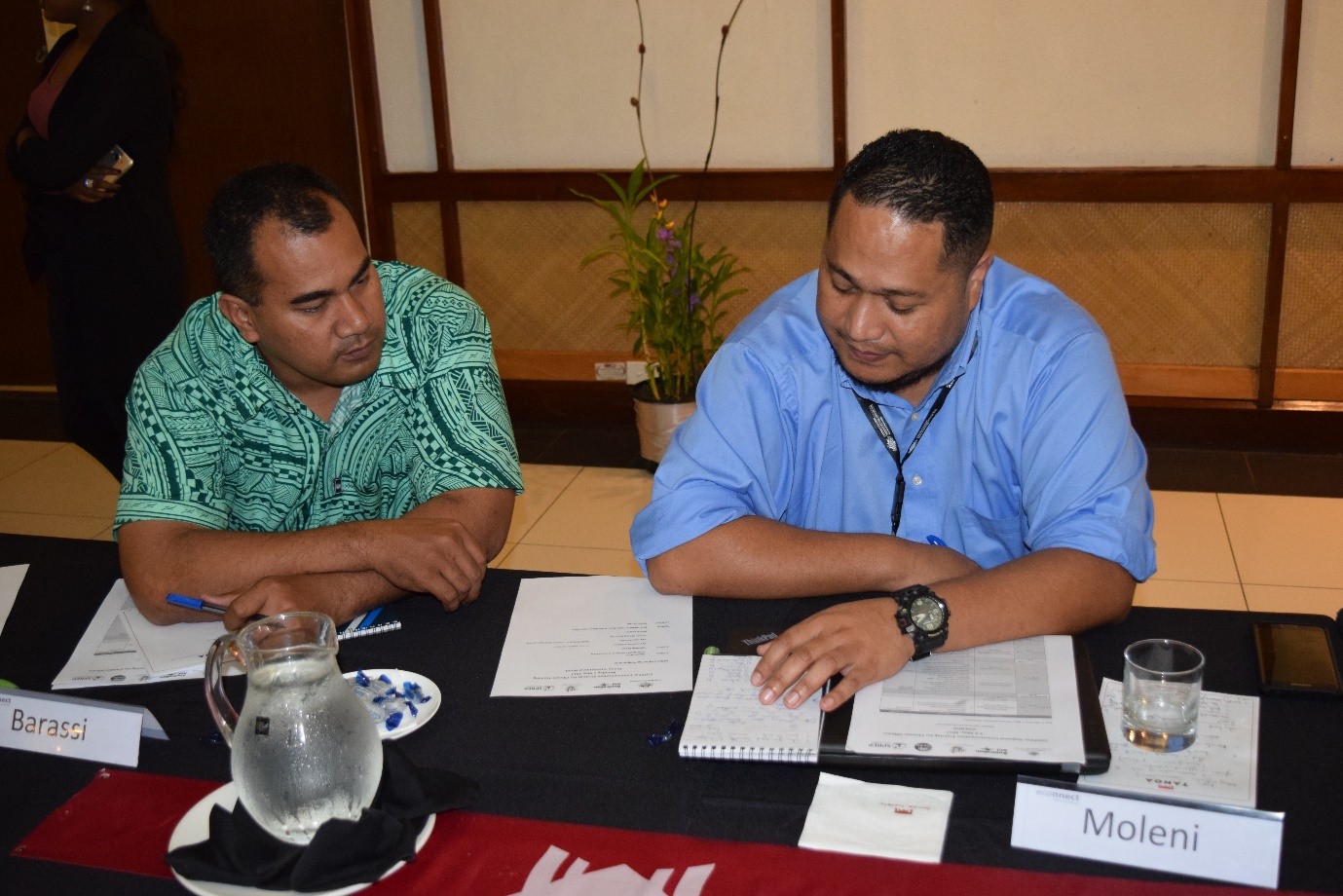 Participants from Tonga and Nauru discussing key target groups for Communications Strategy.  Photo: S.Seuseu/SPREP