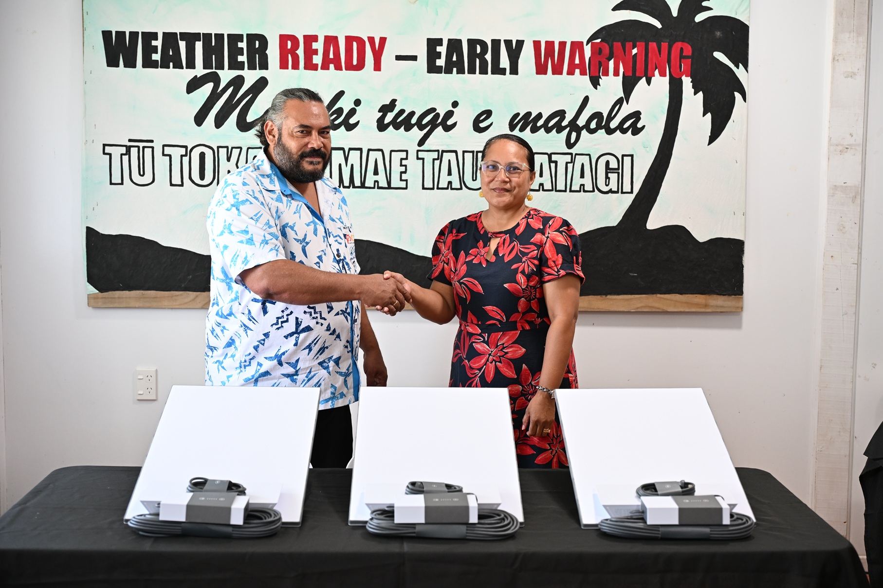 Ofa Fa'anunu (WRP Programme Manager) and Rossy Mitiepo (Director Niue Met Service)