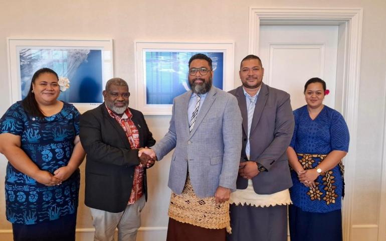 CSI team with Honourable Prime Minister of Tonga