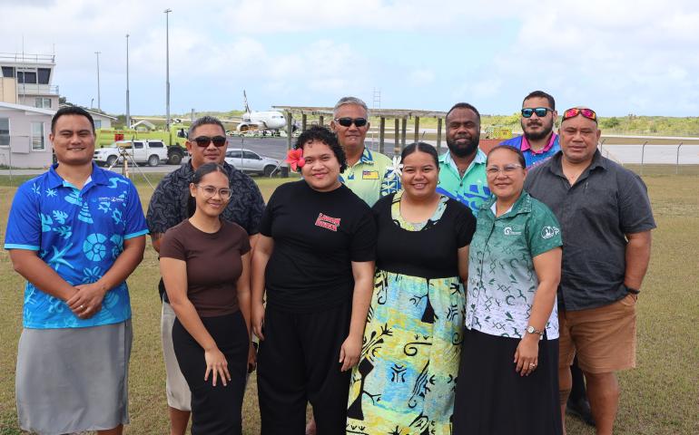Niue met training