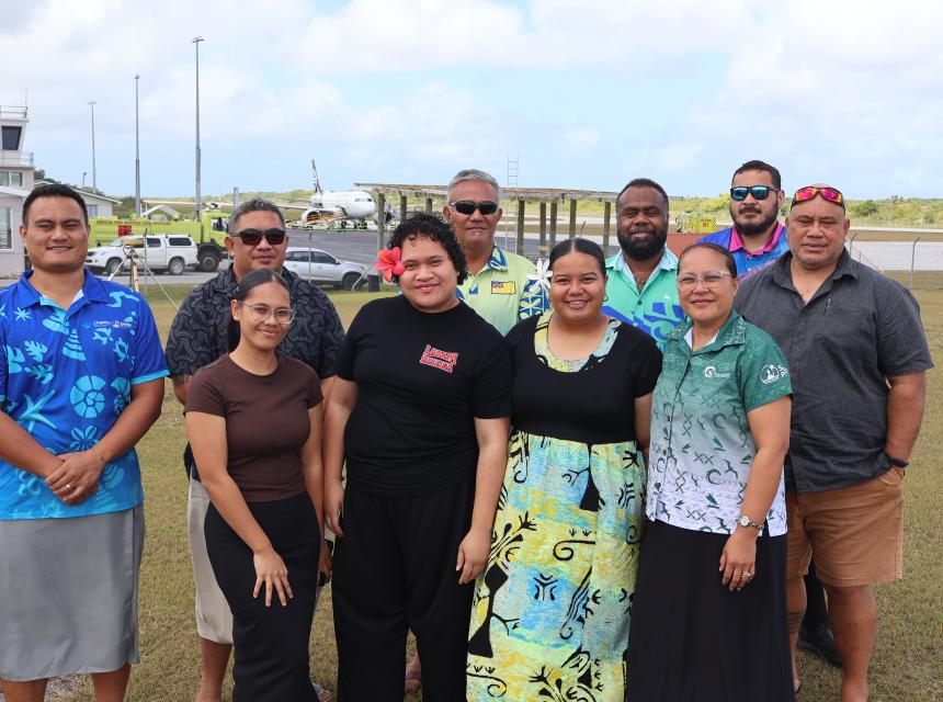 Niue met training